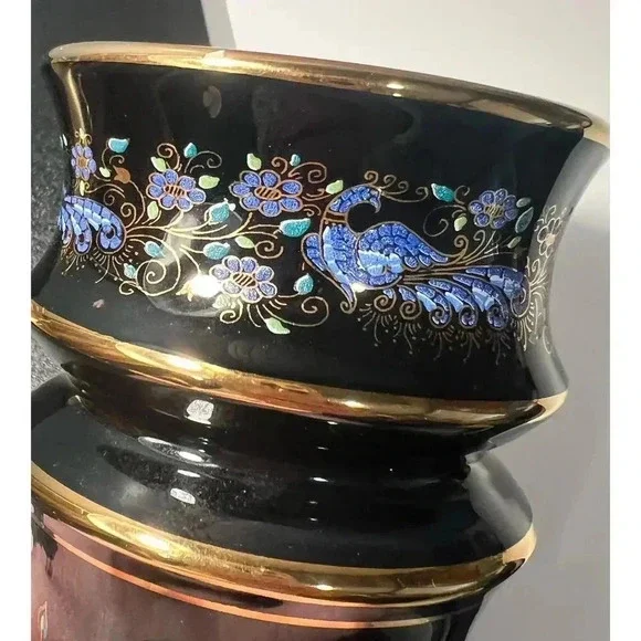 Gorgeous Anapale 24 Karat Gold Accent Vase - Picture 5 of 9